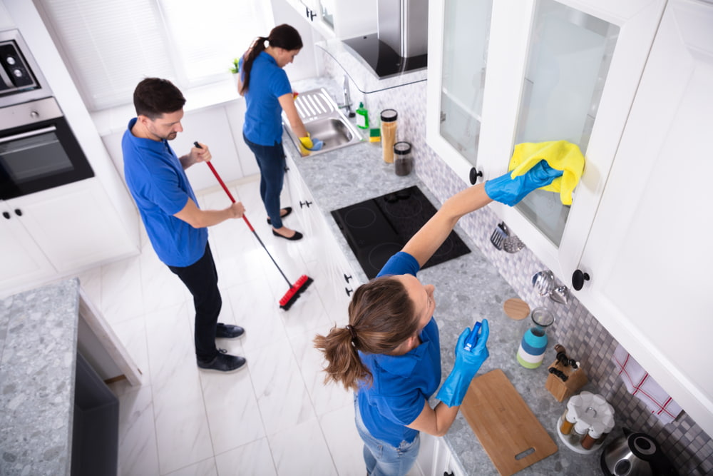 Are there benefits to having a clean home?