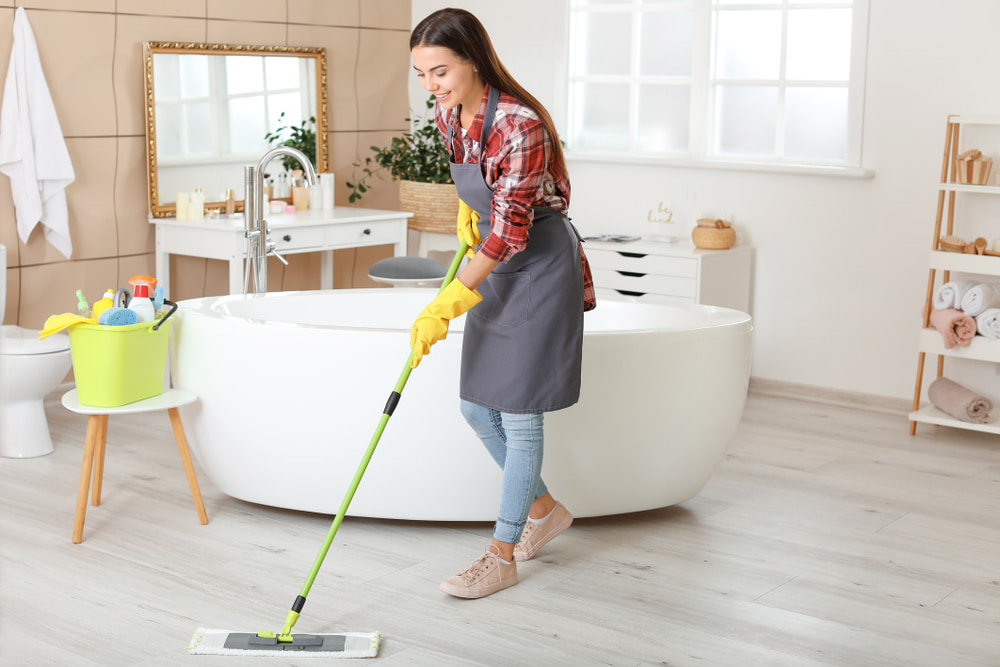 How to do a deep clean of your bathroom