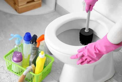 What are the benefits of a clean bathroom